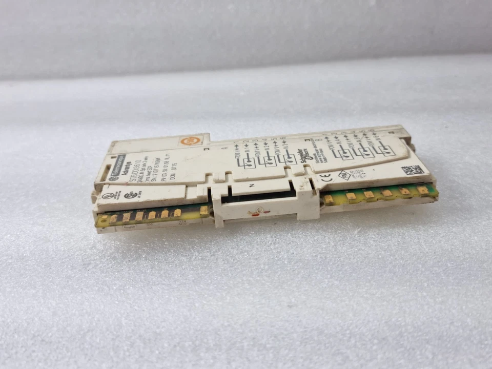 TELEMECANIQUE SCHNEIDER ADVANTYS STB DDI3610 24VDC INPUT MODULE